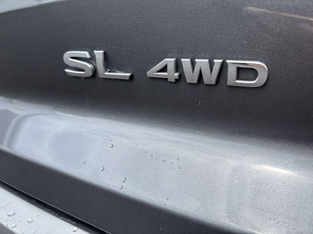 2025 Nissan Pathfinder SL - Photo 11