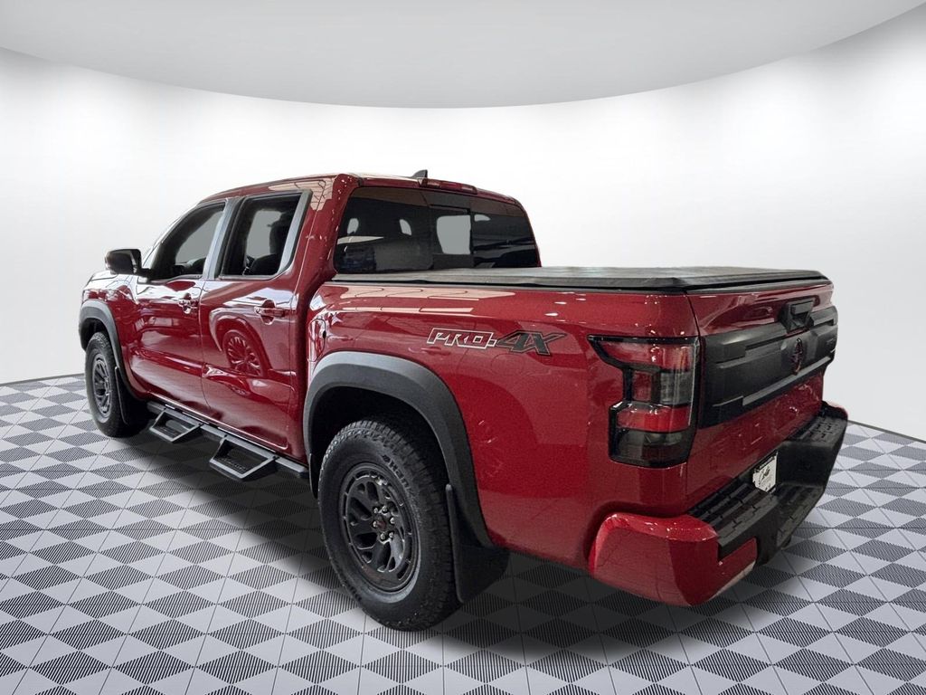 View vehicle photo 4