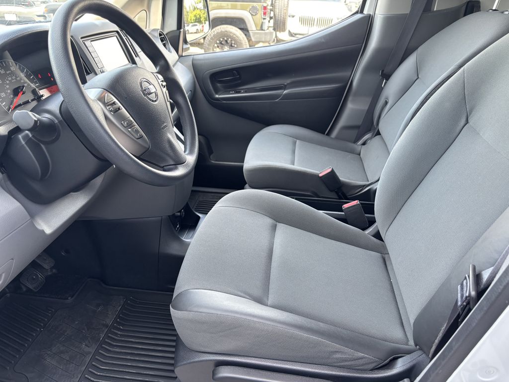 2020 Nissan NV200 S - Photo 10