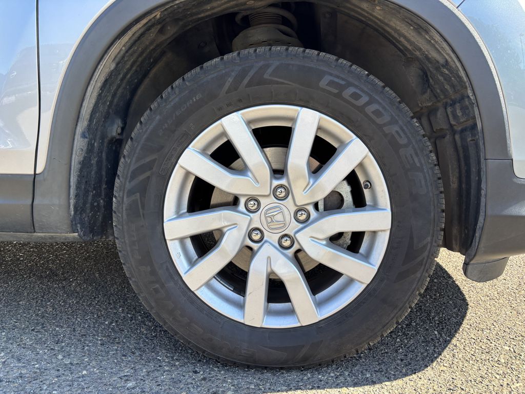 2021 Honda Pilot LX - Photo 9