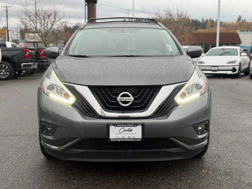 2017 Nissan Murano SV photo 2