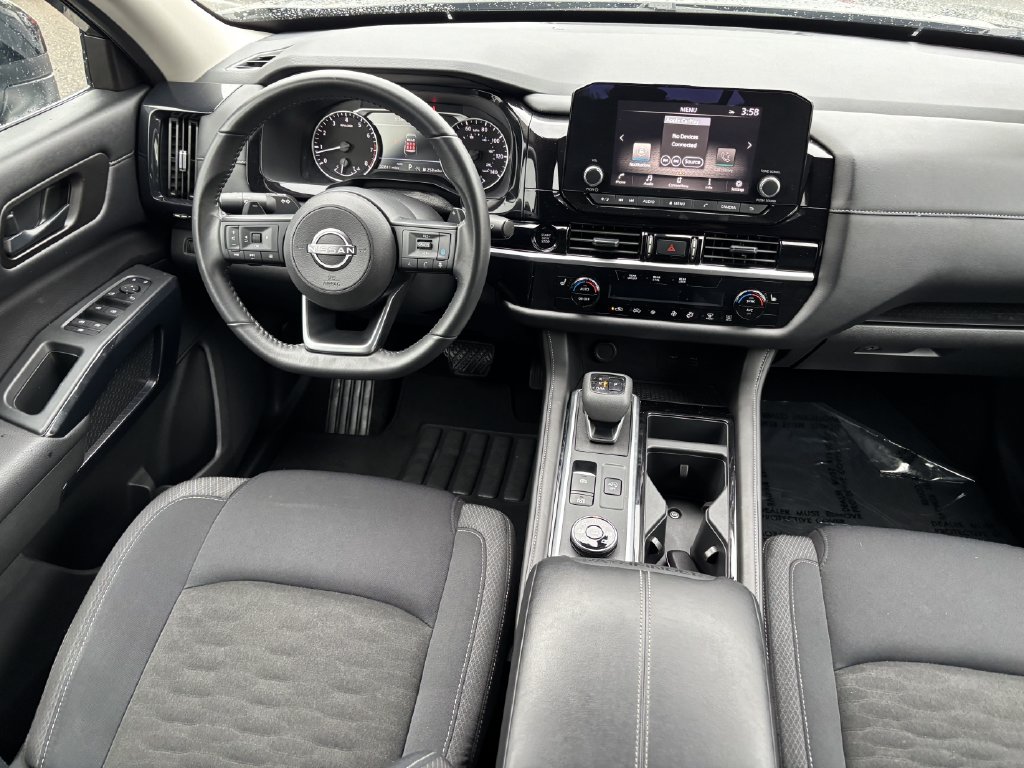 2025 Nissan Pathfinder SV - Photo 19