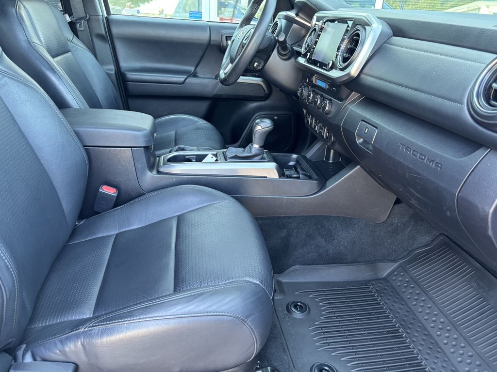 2023 Toyota Tacoma Limited - Photo 30