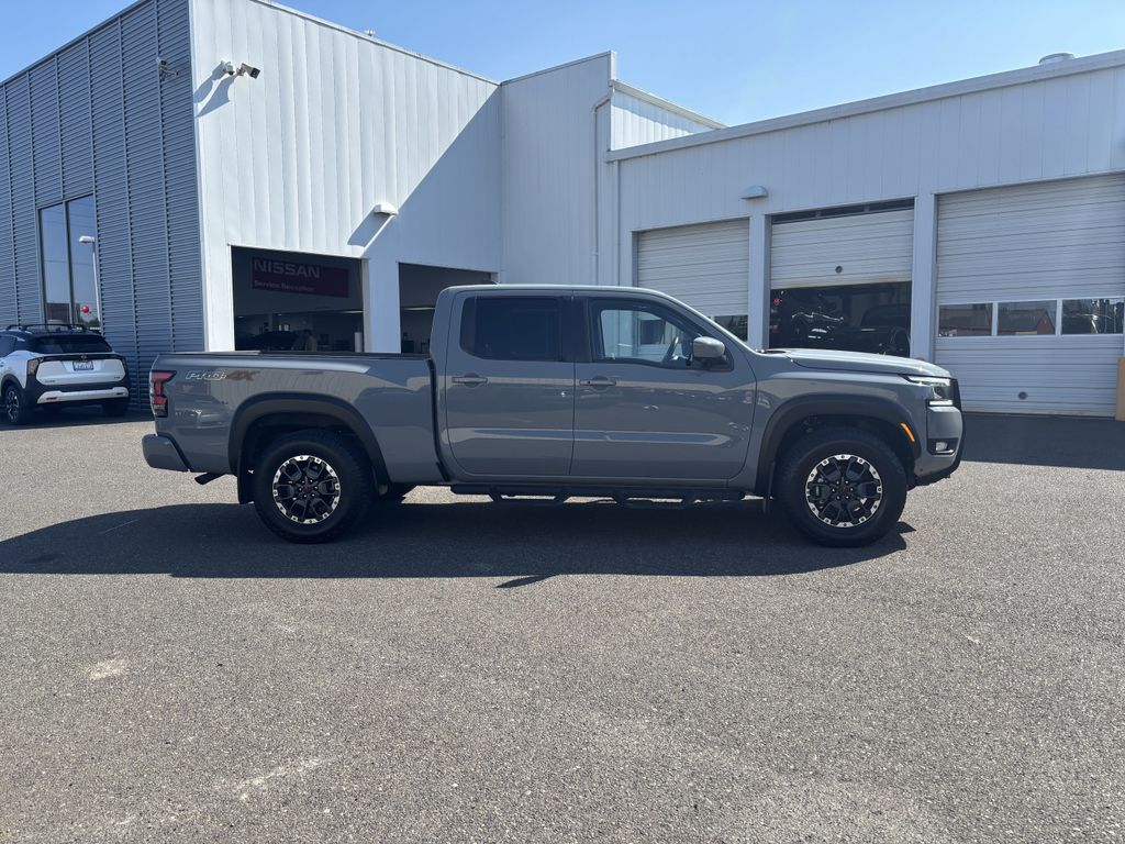 2025 Nissan Frontier PRO-4X - Photo 8