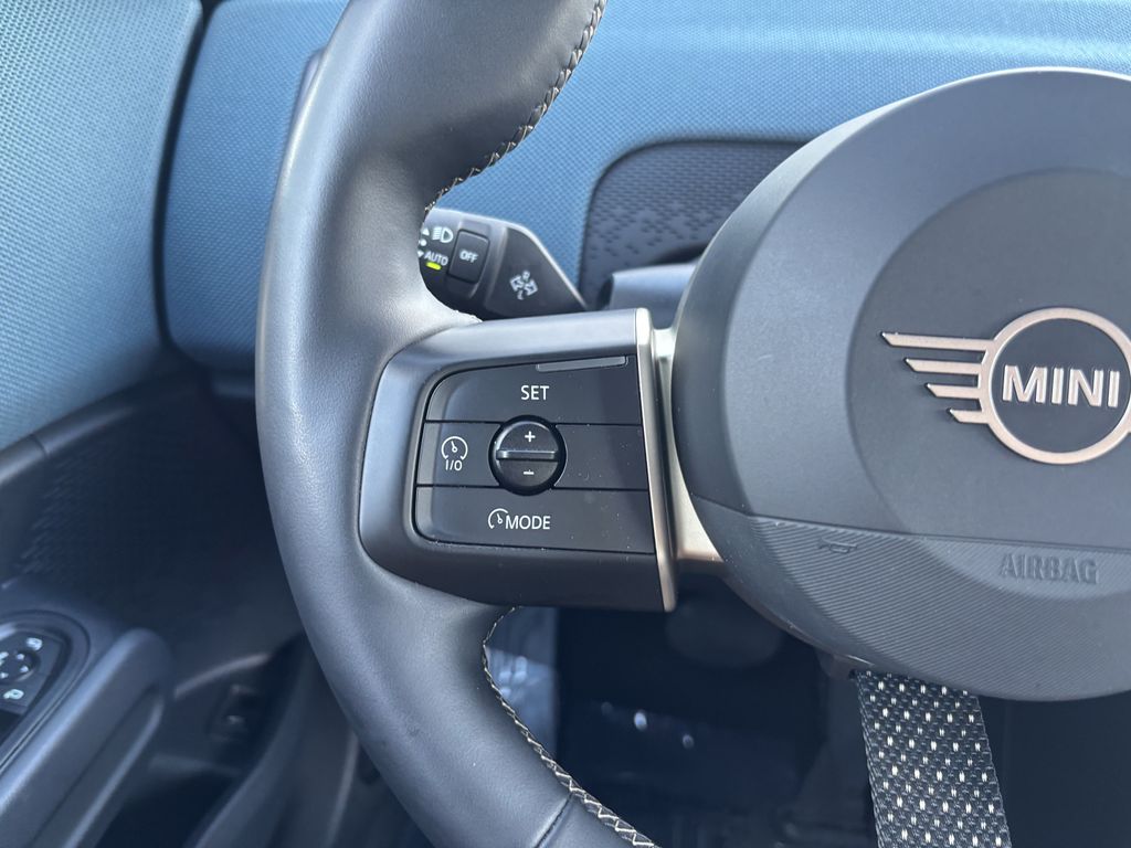2025 MINI Countryman S - Photo 15
