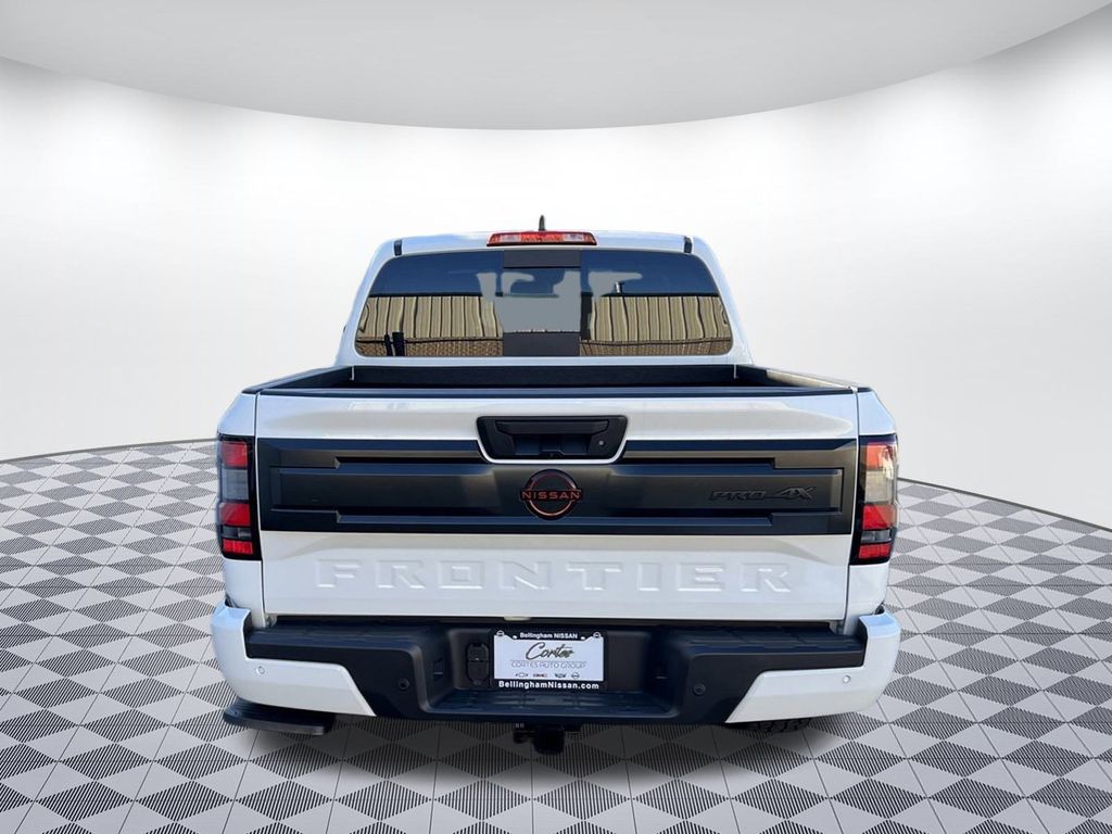 2025 Nissan Frontier PRO-4X photo 4