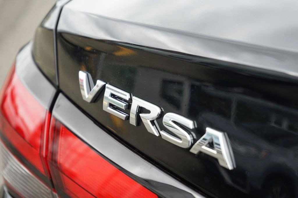 2025 Nissan Versa Sedan SV - Photo 10