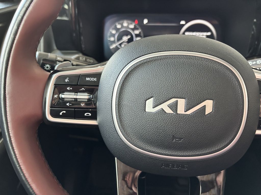 2022 Kia Sorento SX - Photo 16