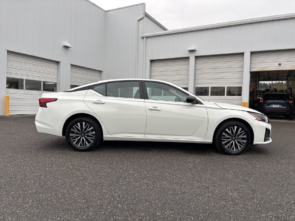 2026 Nissan Altima SV - Photo 7