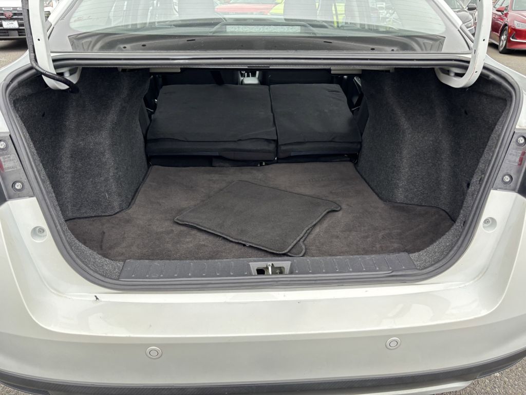 2023 Nissan Versa Sedan SV - Photo 28
