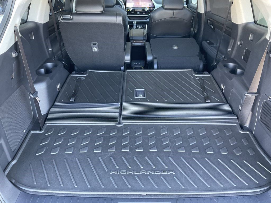 2024 Toyota Highlander Platinum - Photo 52