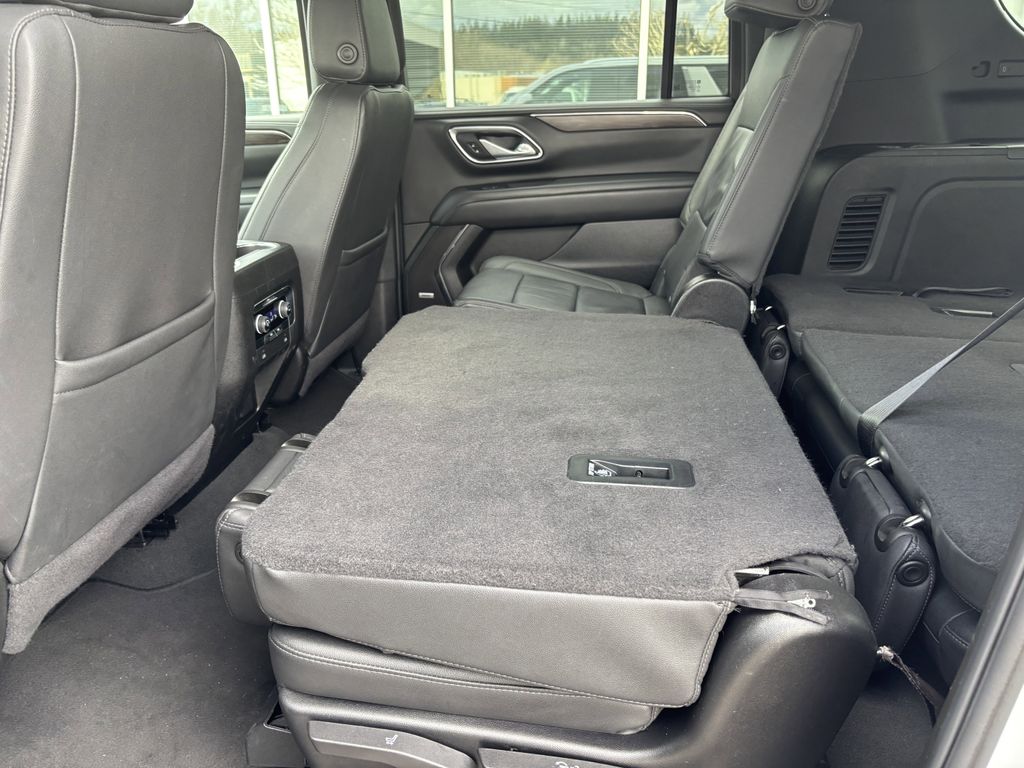 2024 Chevrolet Suburban LT - Photo 14