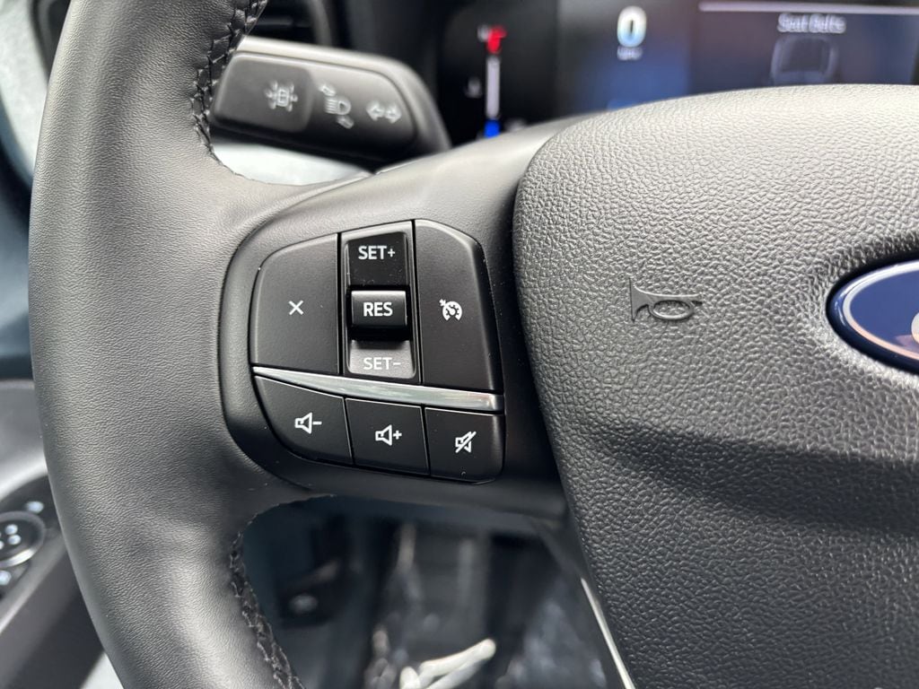 2025 Ford Maverick XLT - Photo 15