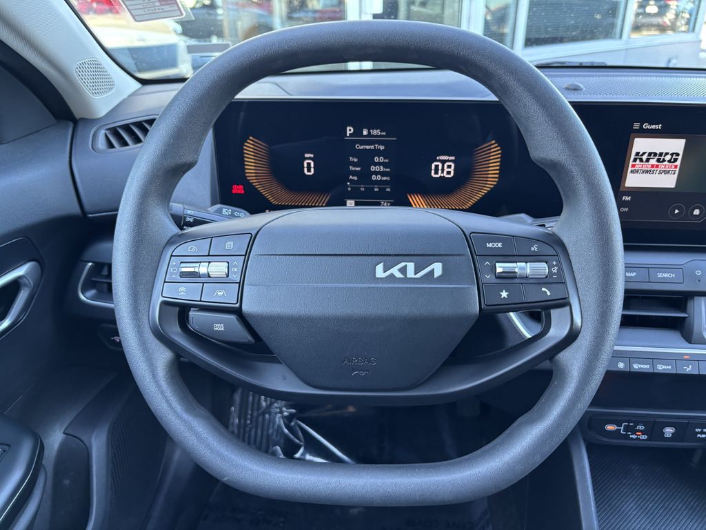 2026 Kia K4 LXS - Photo 12