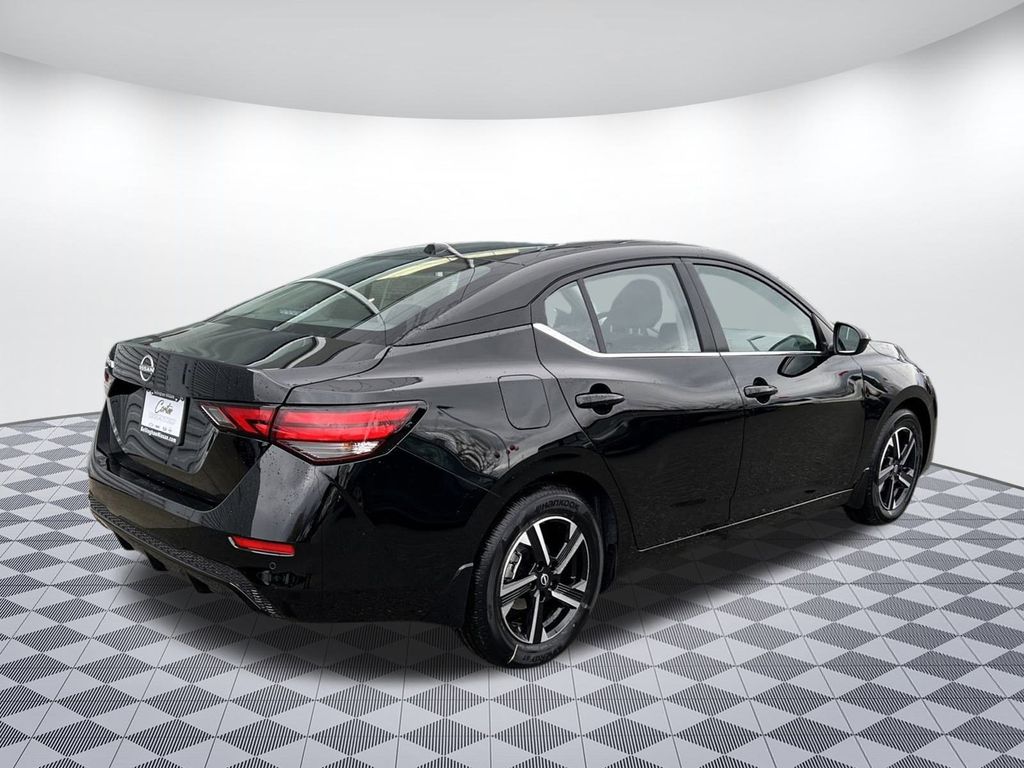 2025 Nissan Sentra SV photo 3