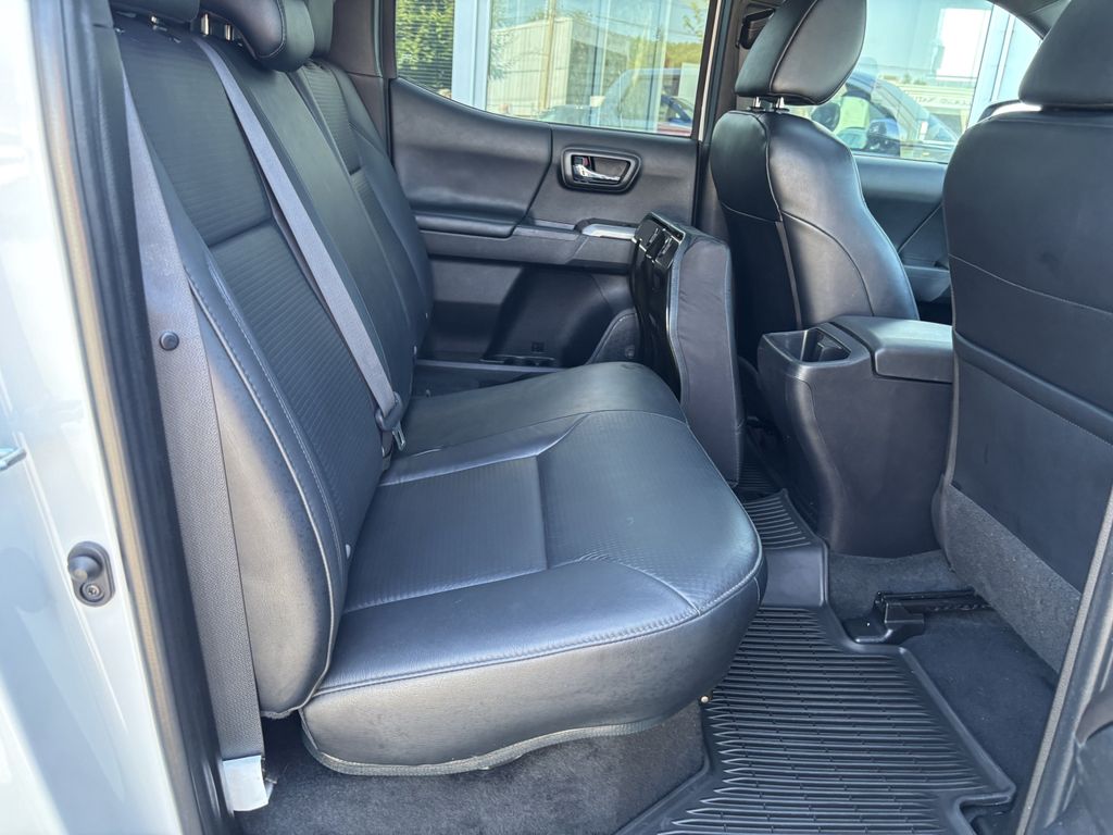 2023 Toyota Tacoma Limited - Photo 29
