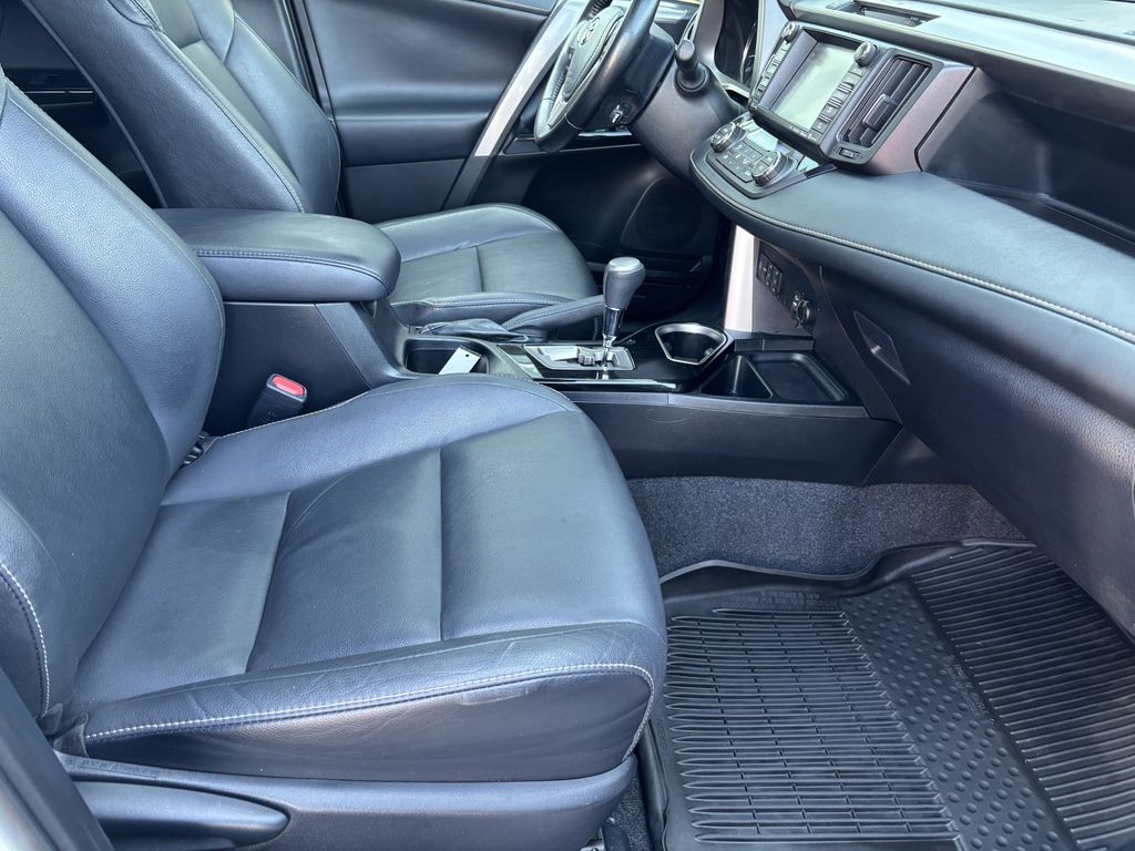 2018 Toyota RAV4 Limited - Photo 30