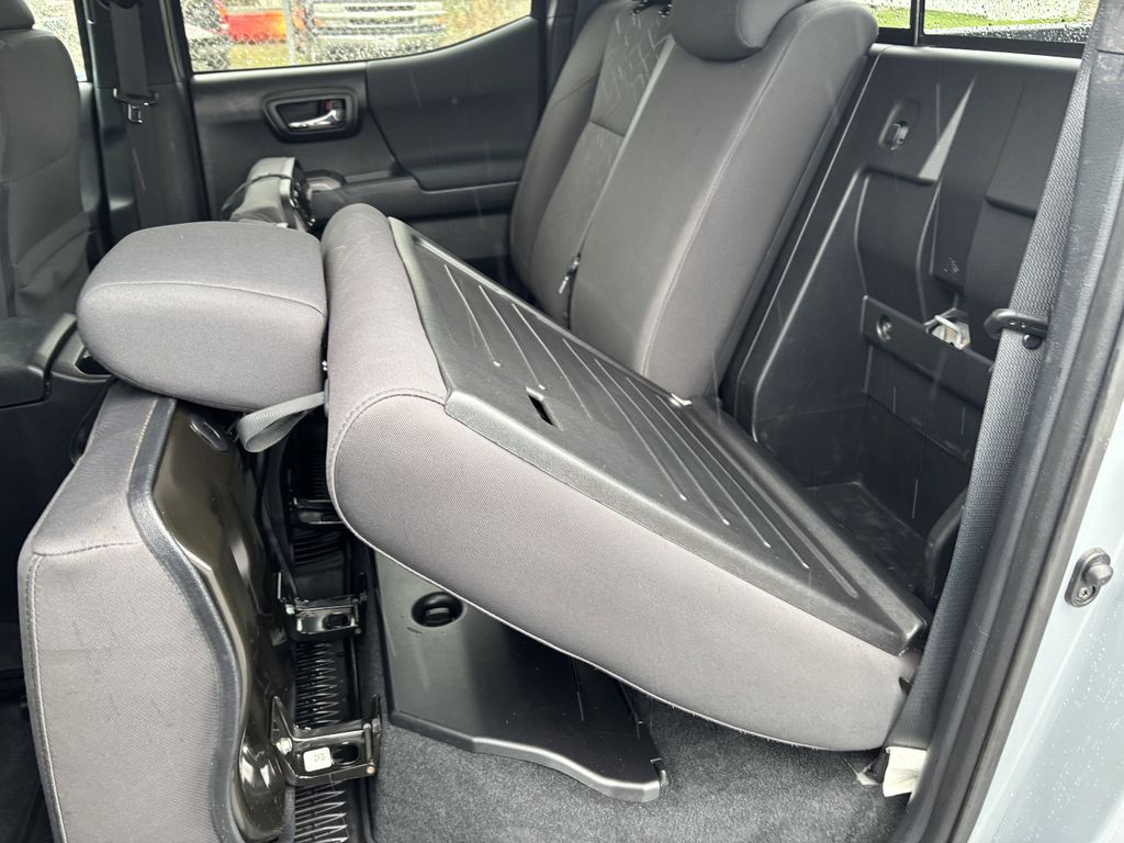 2018 Toyota Tacoma TRD Sport - Photo 28