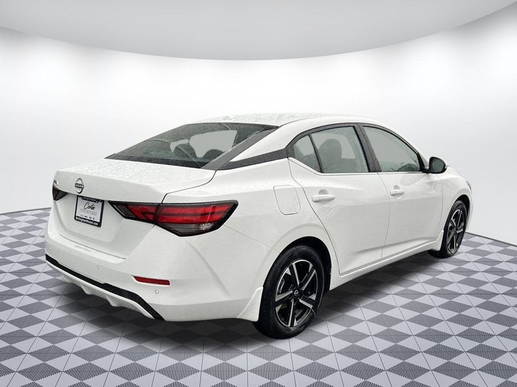 2025 Nissan Sentra SV photo 3