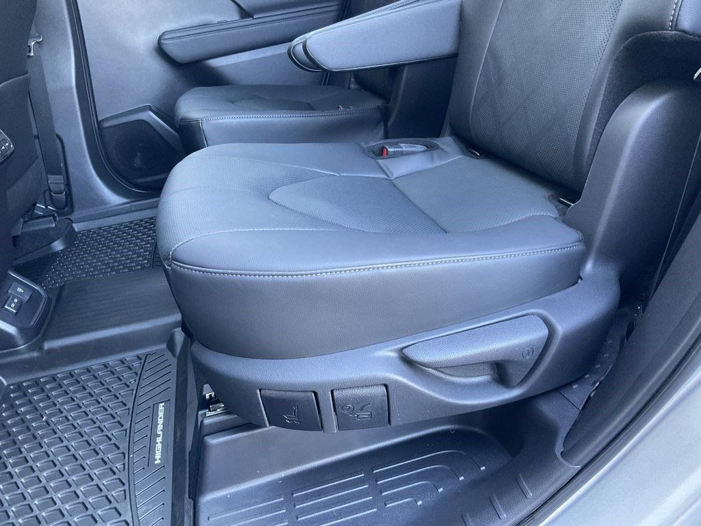 2024 Toyota Highlander Platinum - Photo 42