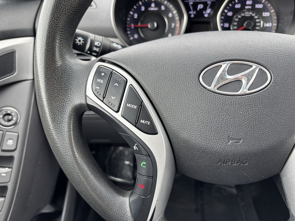 2011 Hyundai Elantra GLS - Photo 15