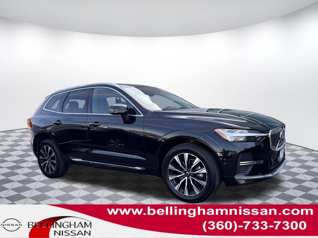 2023 Volvo XC60 B5 Plus Bright Theme AWD's photo