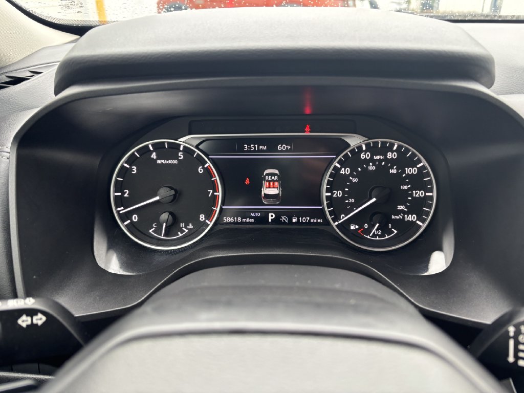 2025 Nissan Rogue SV - Photo 16