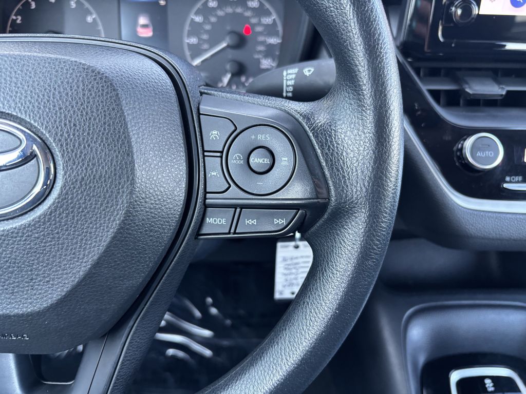 2023 Toyota Corolla LE - Photo 15