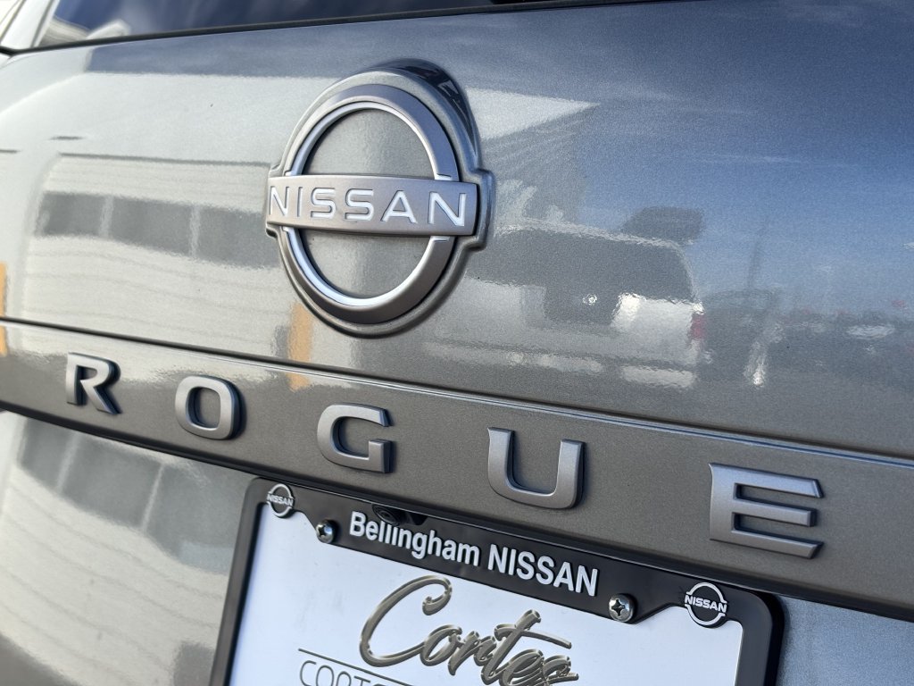2025 Nissan Rogue SV - Photo 9