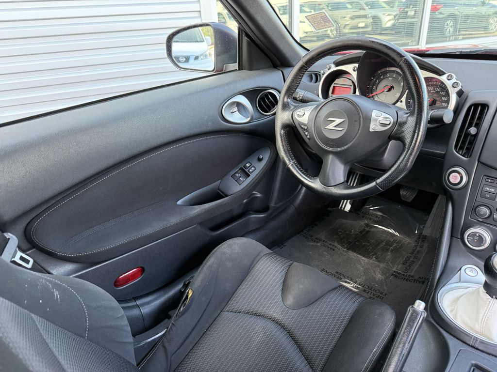 2016 Nissan 370Z Coupe Base - Photo 19