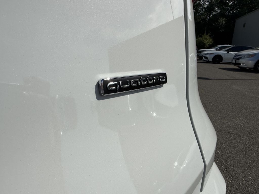 2025 Audi Q5 Premium Plus - Photo 12