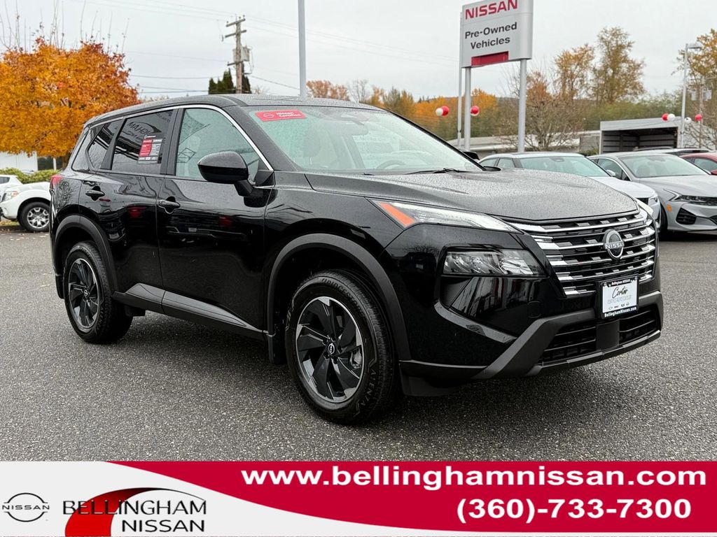 2025 Nissan Rogue SV's photo