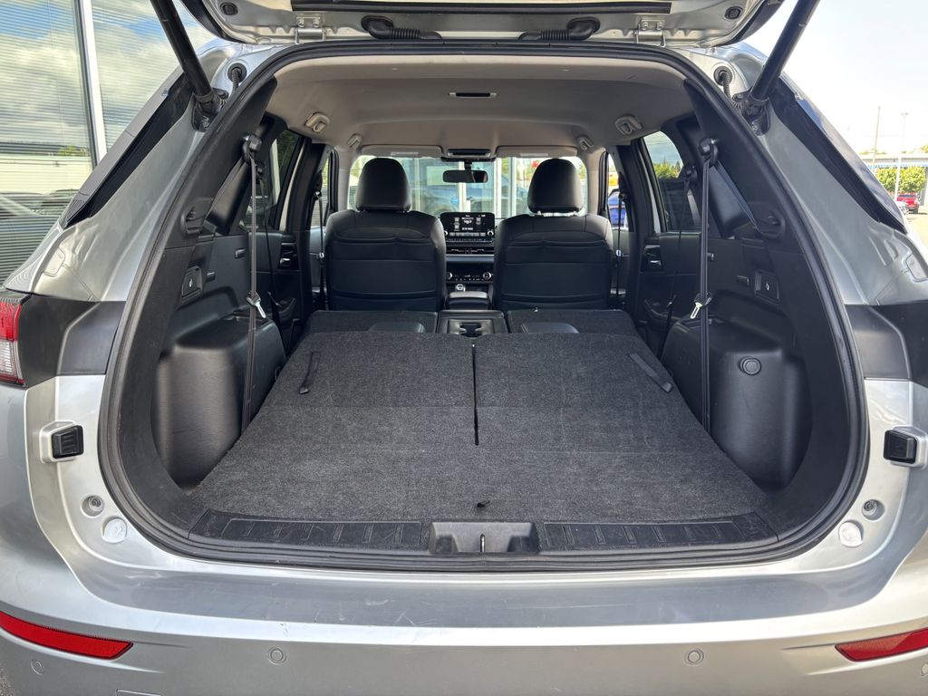 2024 Mitsubishi Outlander SE - Photo 29