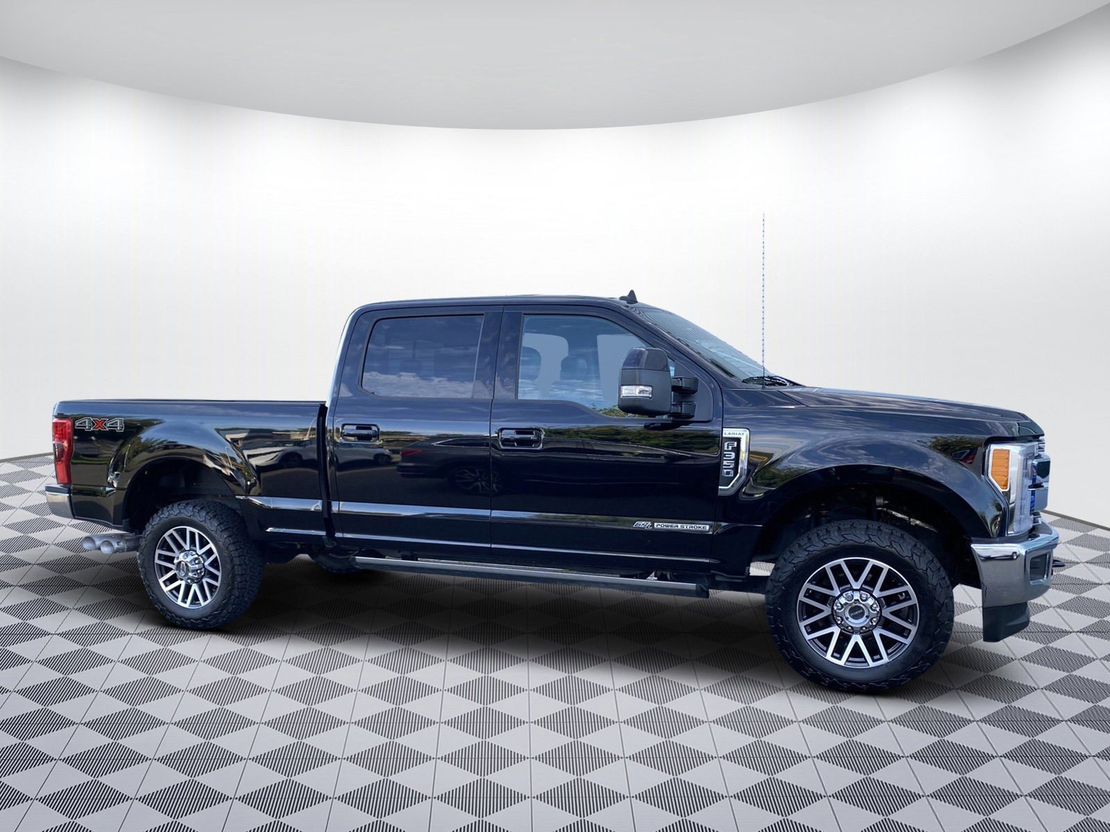 Used 2019 Ford F-350 Super Duty Lariat with VIN 1FT8W3BTXKEE78698 for sale in Bellingham, WA