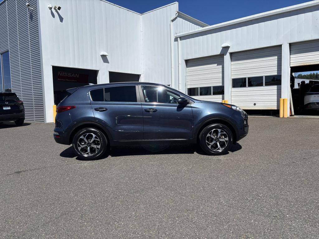 2022 Kia Sportage LX - Photo 8