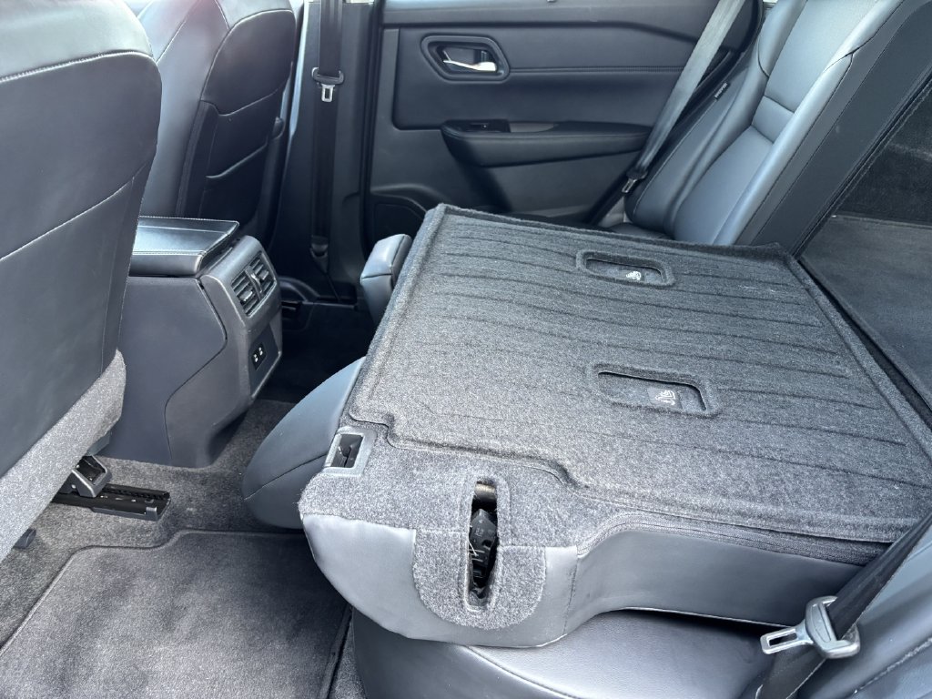 2025 Nissan Rogue SV - Photo 21