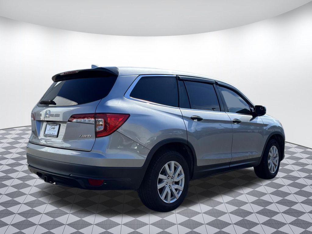 2021 Honda Pilot LX - Photo 7