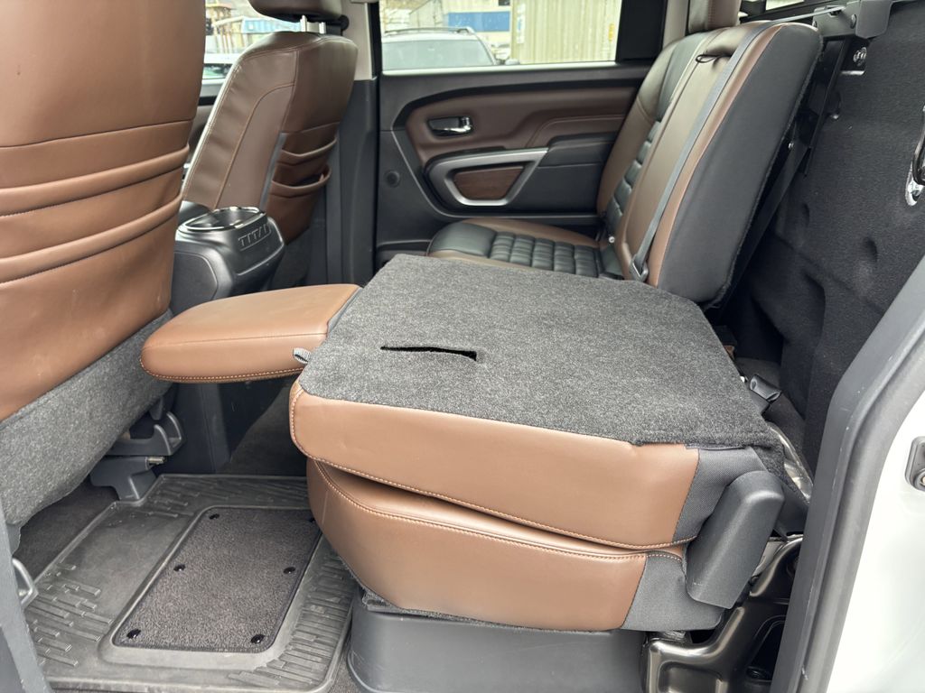 2019 Nissan Titan XD Platinum Reserve - Photo 25