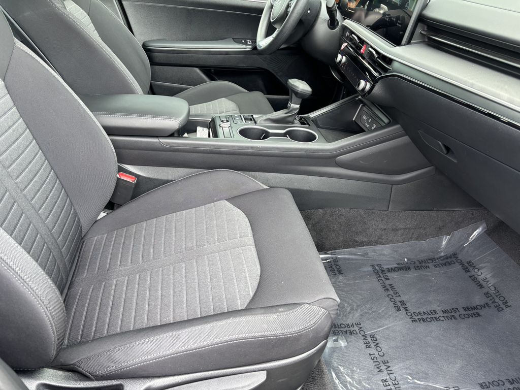 2026 Kia K5 LXS - Photo 27