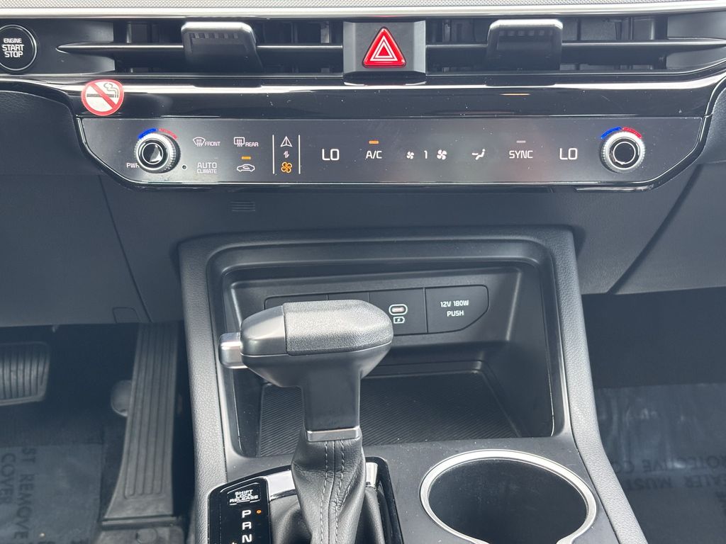 2026 Kia K5 LXS - Photo 16