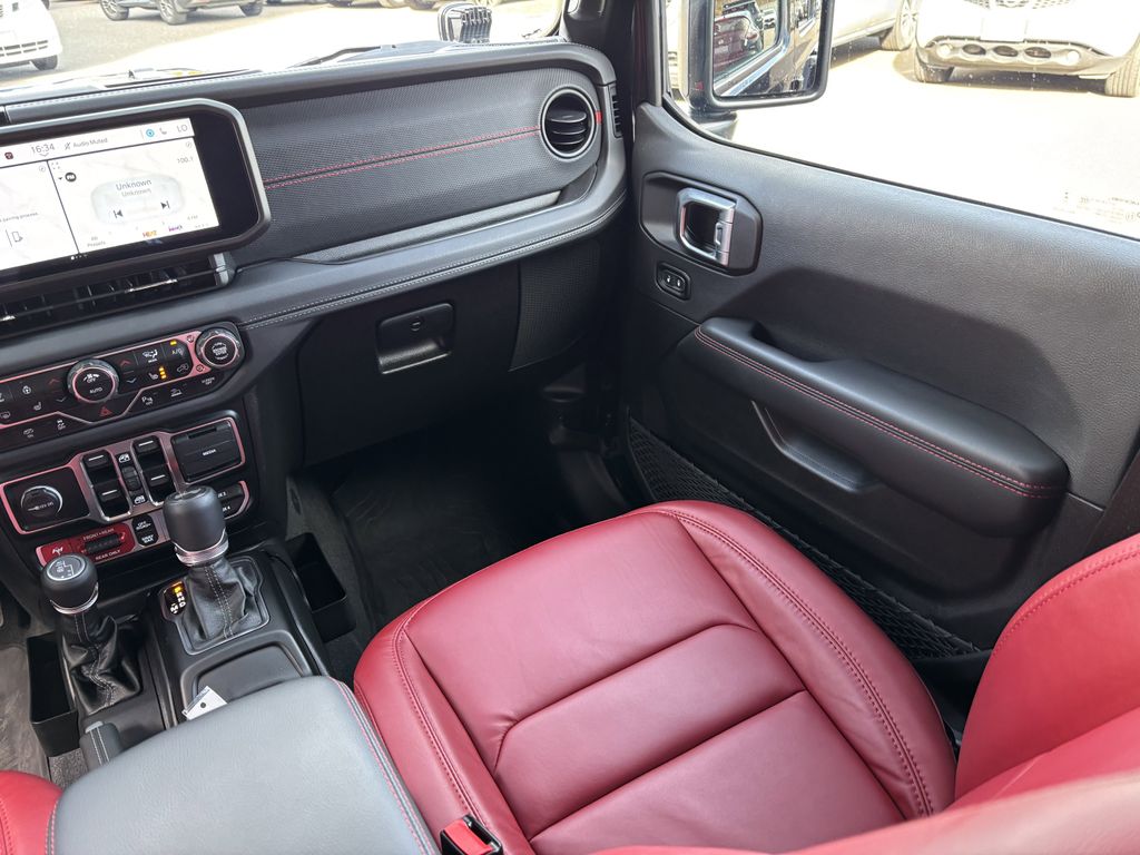 2024 Jeep Wrangler 4-Door Rubicon - Photo 22