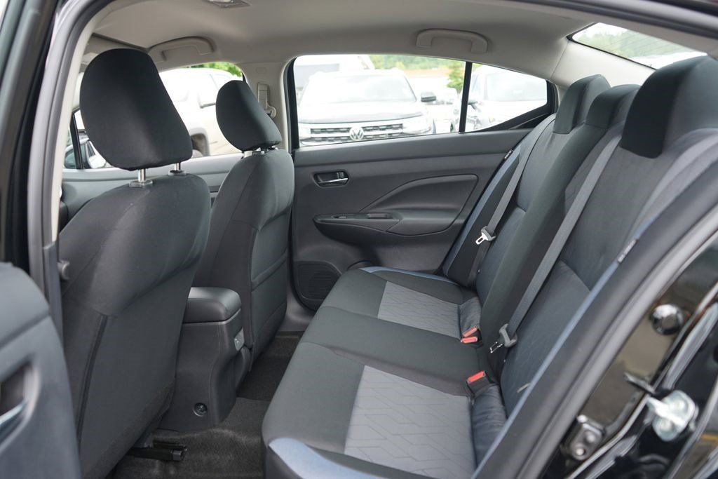 2025 Nissan Versa Sedan SV - Photo 23