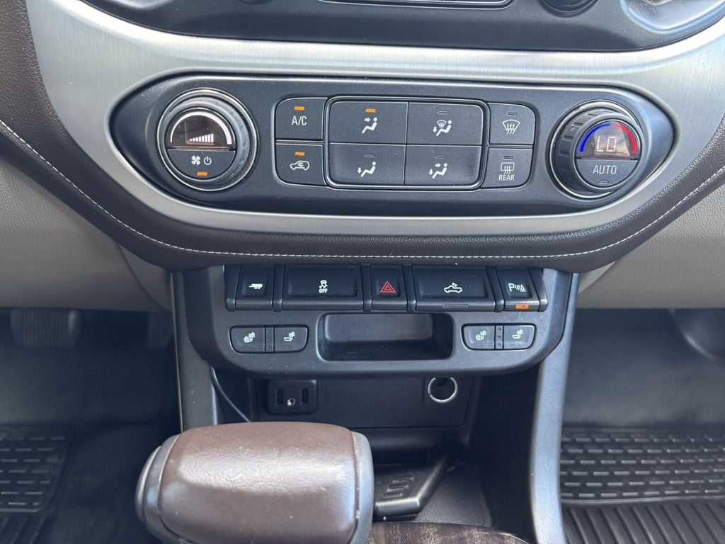 2019 GMC Canyon SLT - Photo 19
