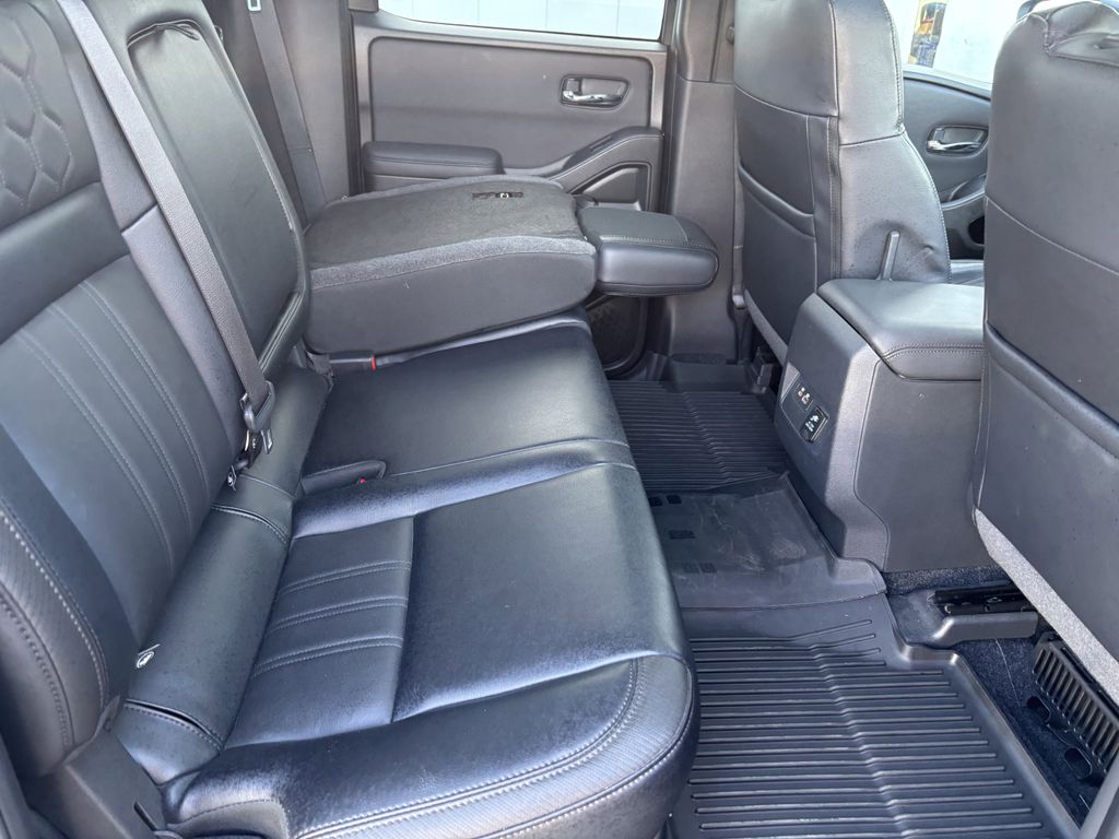 2022 Nissan Frontier PRO-4X - Photo 27