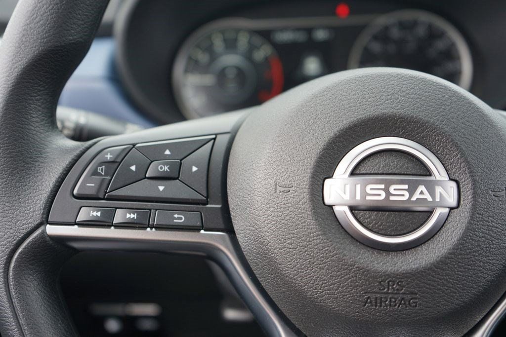 2025 Nissan Versa Sedan SV - Photo 11