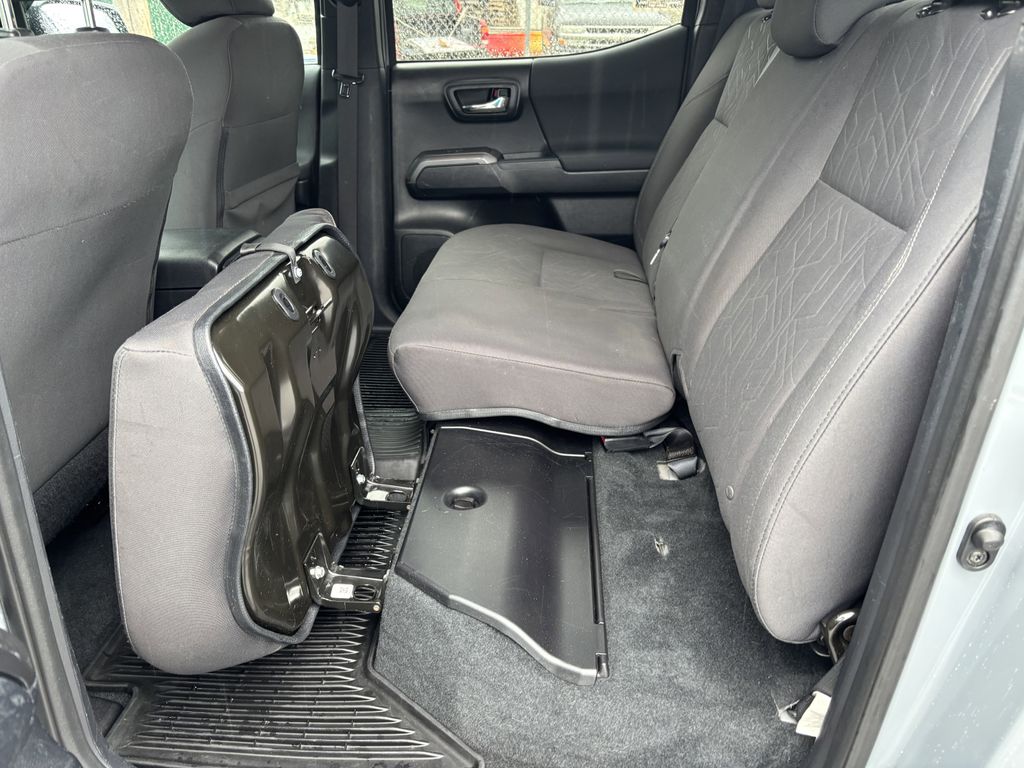 2018 Toyota Tacoma TRD Sport - Photo 26