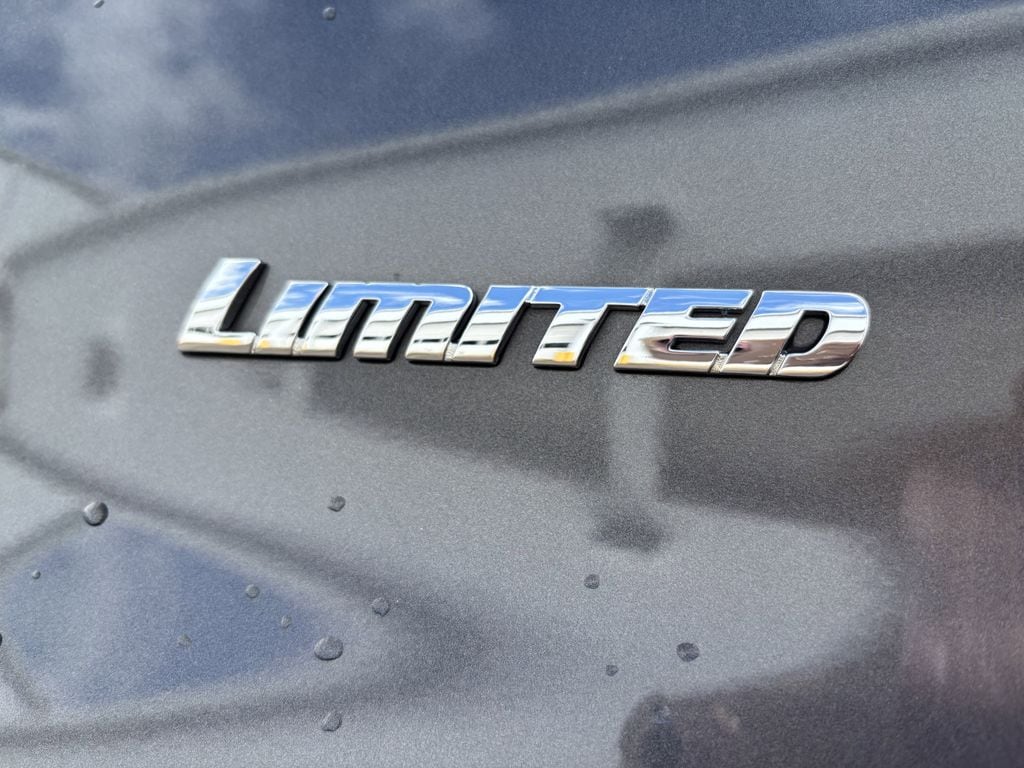 2018 Toyota 4Runner Limited - Photo 11