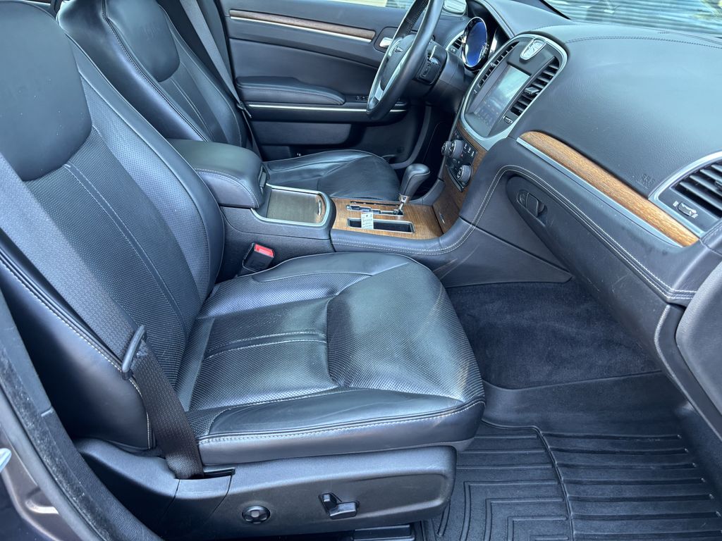 2013 Chrysler 300 C Varvatos Collection - Photo 28