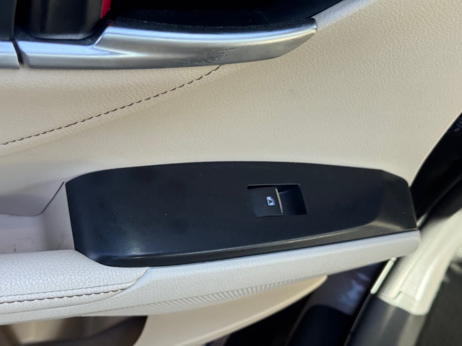 Thumbnail: 2018 Toyota Camry - 24