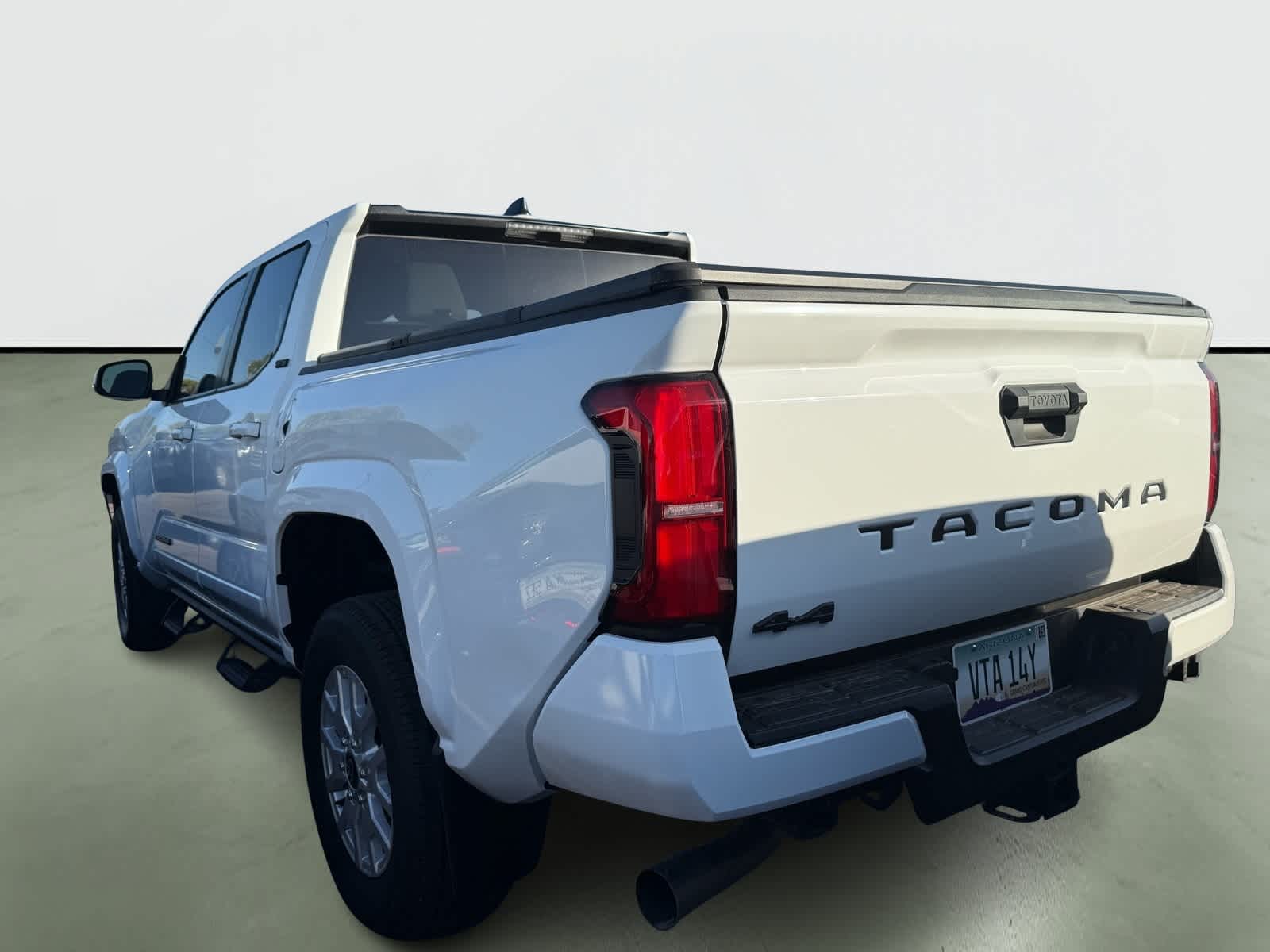 Thumbnail: 2024 Toyota Tacoma - 3